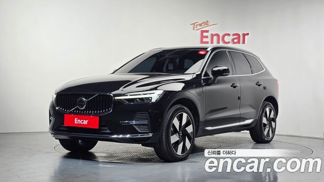 Volvo XC60 T8 Ultra Bright, 2025