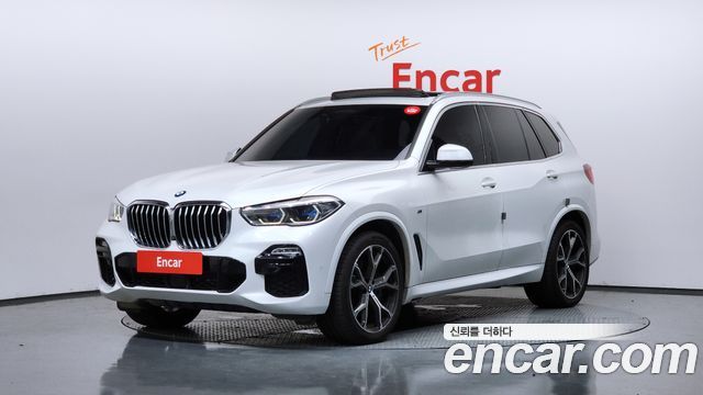 BMW X5 xDrive 40i M Sport, 2020