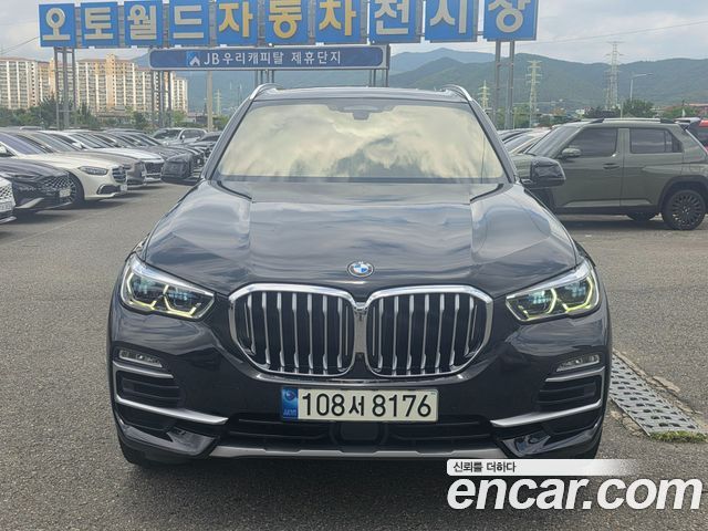 BMW X5 xDrive 40i xLine, 2021