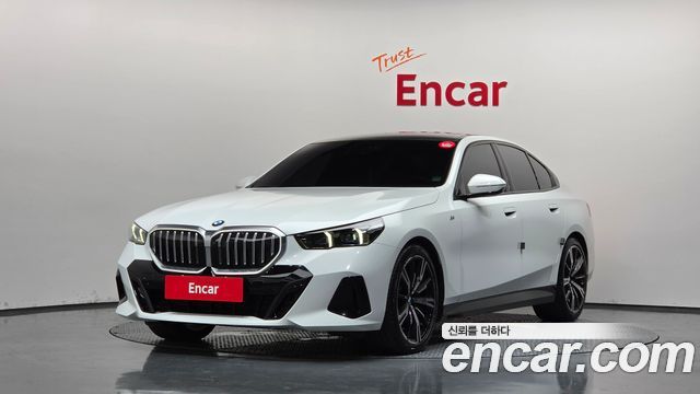 BMW 5-Series 530i xDrive M Sport, 2025