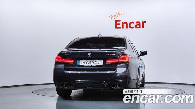 BMW 5-Series M550i xDrive, 2021