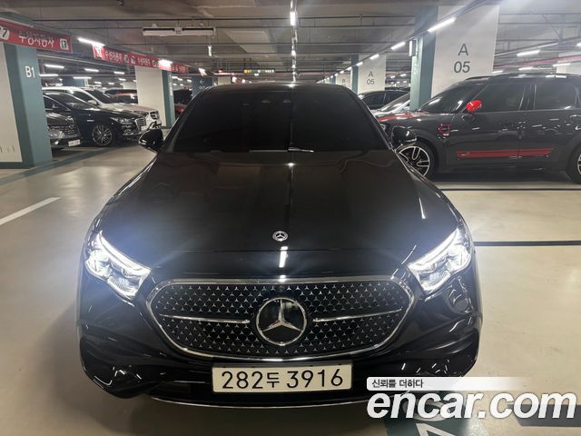 Mercedes-Benz E-Class E300 4MATIC AMG Line, 2025