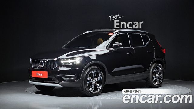 Volvo XC40 B4 Inscription, 2022