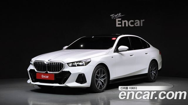 BMW 5-Series 520i M Sport, 2025