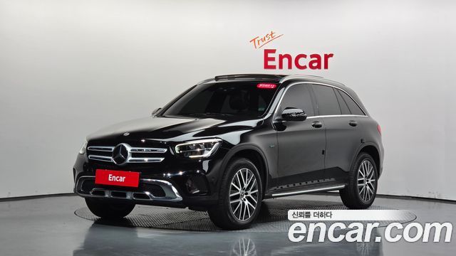 Mercedes-Benz GLC-Class GLC300e 4MATIC, 2020