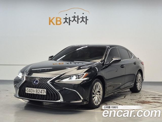 Lexus ES Luxury Plus, 2020
