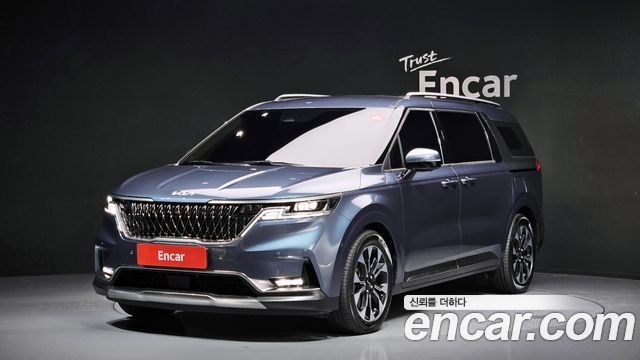Kia Canival 9-Seater Signature, 2023