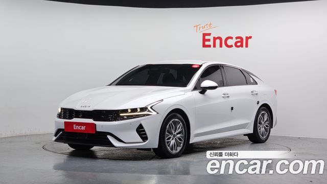 Kia K5 Signature, 2023