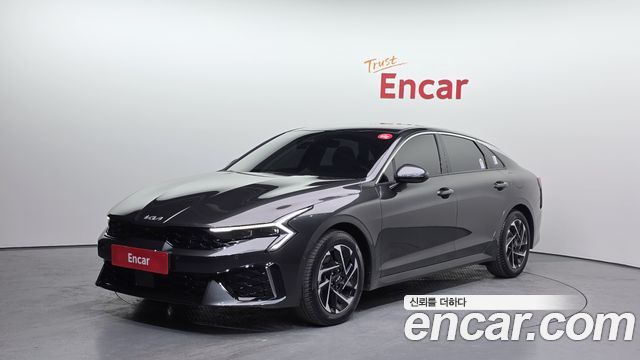 Kia K5 Signature, 2025