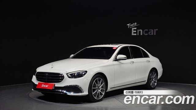 Mercedes-Benz E-Class E300e 4MATIC Exclusive, 2022