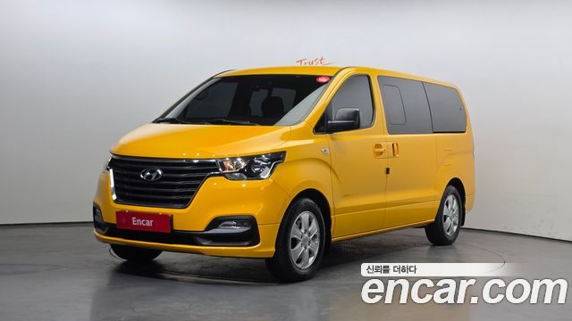 Hyundai Starex Wagon 12-Seater, 2020