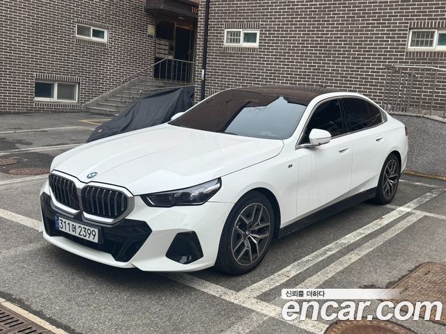 BMW 5-Series 520i M Sport, 2024