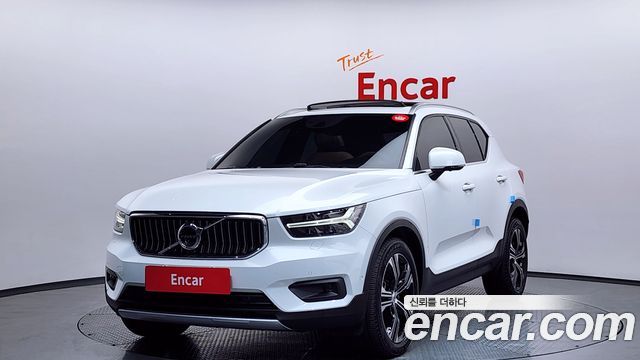 Volvo XC40 B4 Inscription, 2021