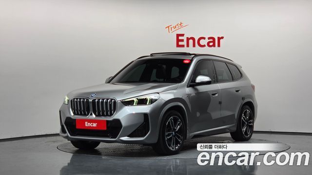 BMW iX1 xDrive 30 M Sport, 2023