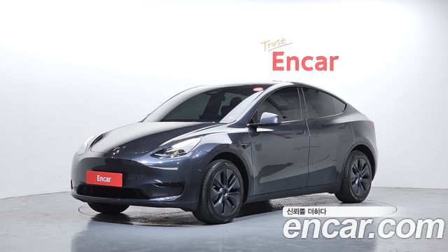 Tesla Model Y RWD, 2024