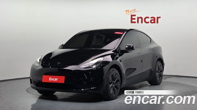 Tesla Model Y RWD, 2024