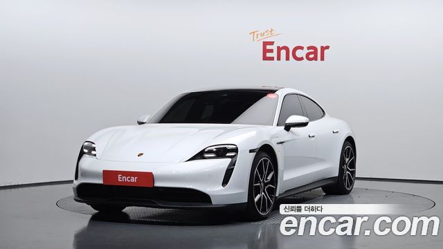 Porsche Taycan Base, 2023