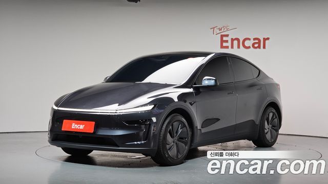 Tesla Model Y RWD, 2025