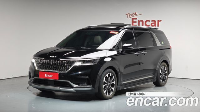 Kia Canival Gasoline 7-Seater Signature, 2023