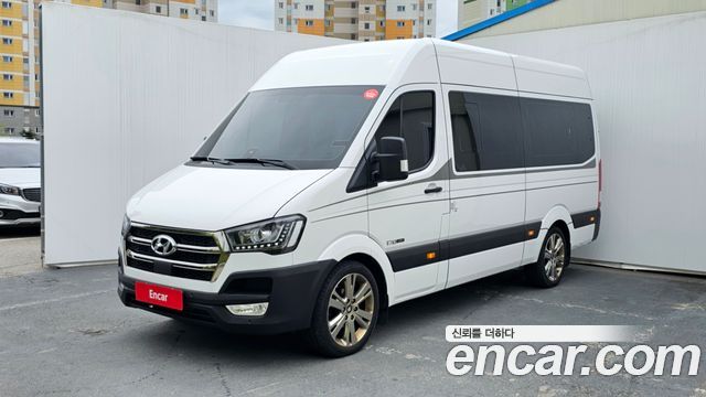 Hyundai Solati 15-seater, 2024