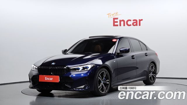 BMW 3-Series 320i M Sport, 2025