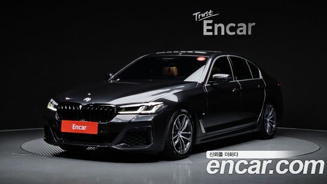 BMW 5-Series 520i M Sport, 2020