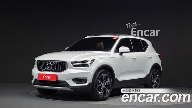 Volvo XC40 B4 Inscription, 2021