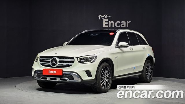 Mercedes-Benz GLC-Class GLC300e 4MATIC, 2021