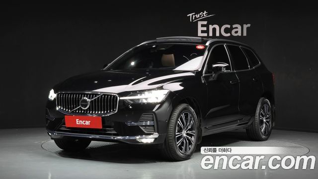 Volvo XC60 B5 Inscription, 2022