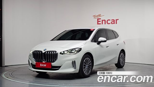 BMW 2-Series 218d Luxury, 2025