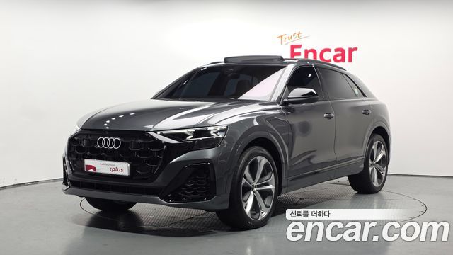 Audi Q8 55 TFSI Quattro Premium, 2024