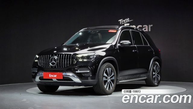 Mercedes-Benz GLE-Class GLE300d 4MATIC, 2024