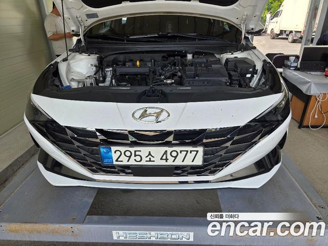 Hyundai AVANTE 1.6, 2022