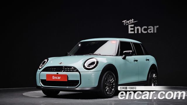 Mini Cooper 5Door Breeze Edition, 2025