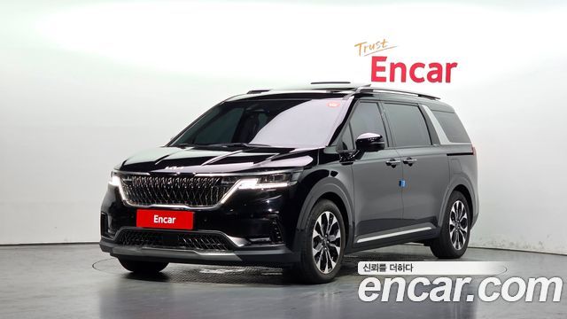Kia Canival Gasoline 7-Seater Signature, 2022