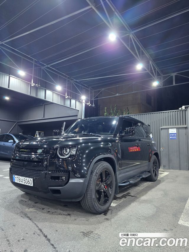 Land Rover Defender 110 D240 SE, 2020