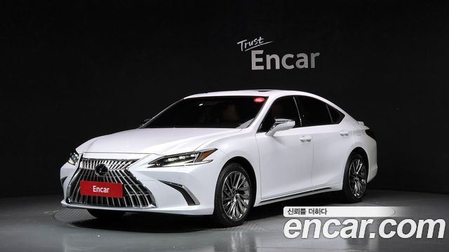 Lexus ES Executive, 2026