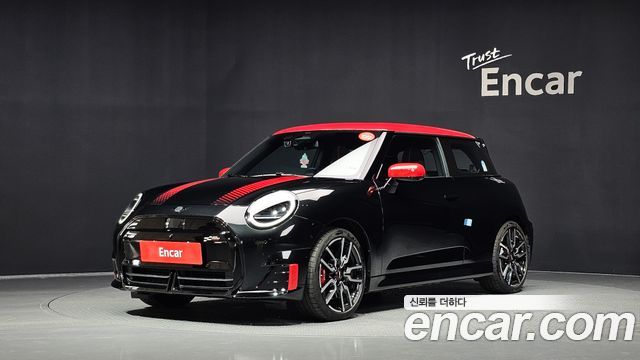 Mini Cooper JCW, 2025
