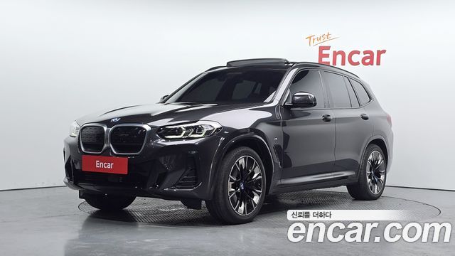 BMW iX3 M Sports, 2022