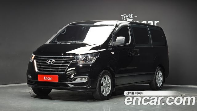 Hyundai Starex Wagon 11-Seater, 2019