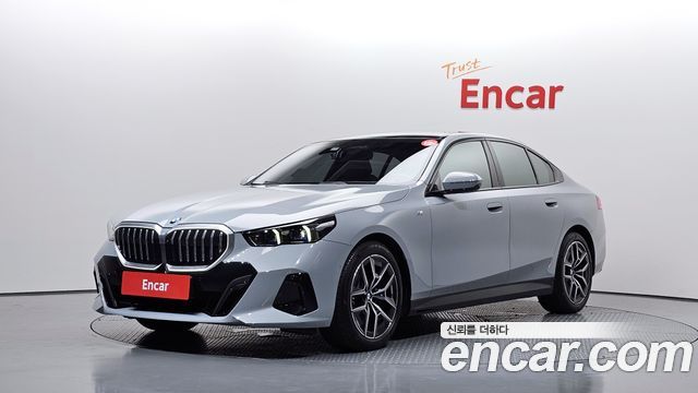 BMW 5-Series 520i M Sport, 2025