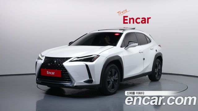 Lexus UX 2.0 2WD, 2023