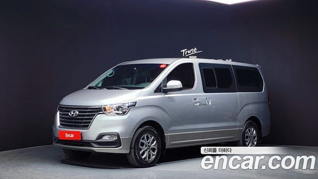 Hyundai Starex 4WD Urban 9-Seater, 2020