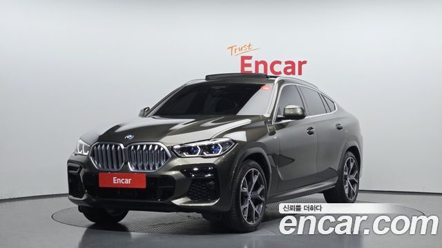 BMW X6 xDrive40i M Sport, 2022