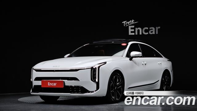 Kia K8 Signature, 2025