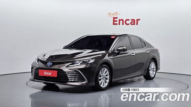 Toyota Camry 2.5 LE Hybrid, 2022