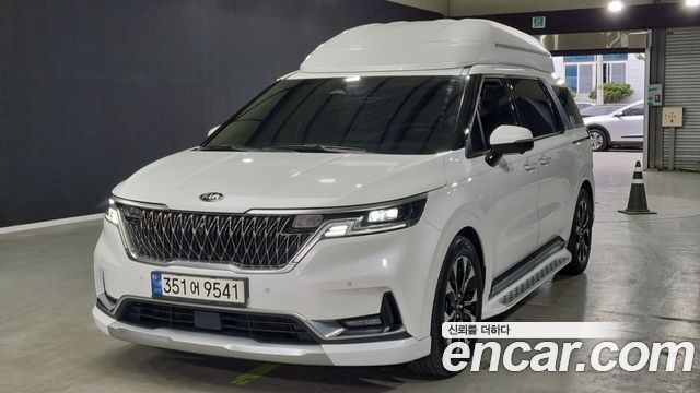 Kia Canival Gasoline 7-Seater Hi-Limousine, 2021