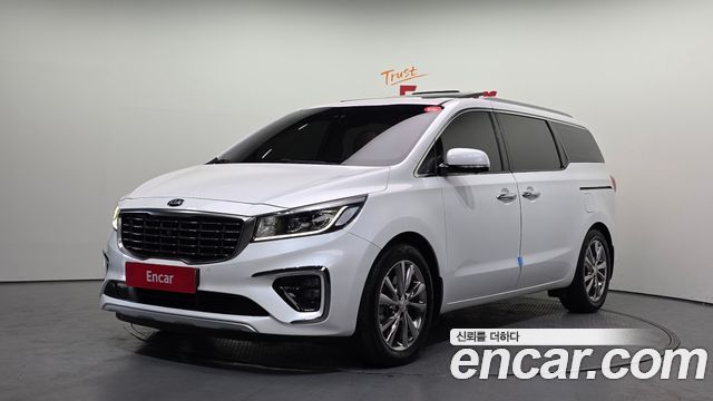 Kia Canival 7-Seater Limousine, 2018