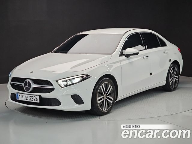 Mercedes-Benz A-Class A220 Sedan, 2021