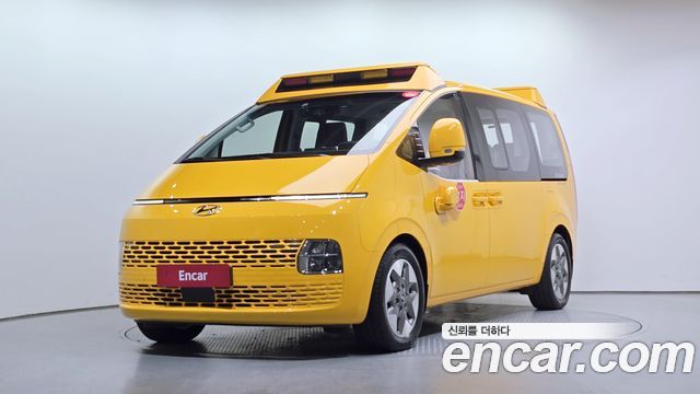 Hyundai Staria L3.5 Kinder Safety Car, 2023